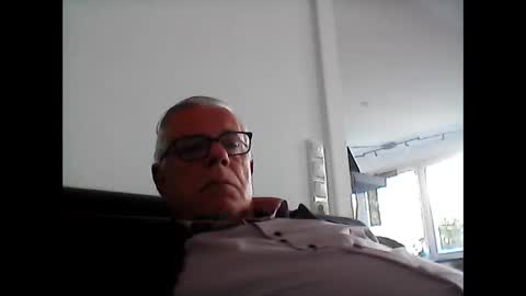 eisbaer1957 online show from May 9, 2026, 10:31 am