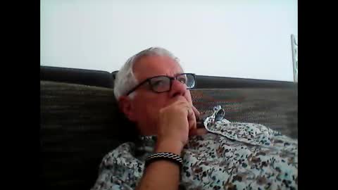 eisbaer1957 online show from May 23, 2026, 4:33 pm