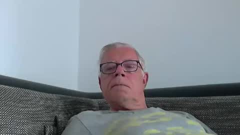 eisbaer1957 online show from May 24, 2026, 7:24 am