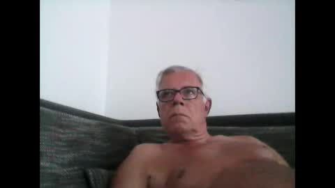 eisbaer1957 online show from May 29, 2026, 6:39 pm