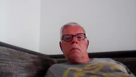 Snapshot of eisbaer1957 chatting on June 21, 2026, 6:16 am eisbaer1957 online show from June 21, 2026, 6:16 am