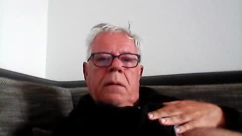Snapshot of eisbaer1957 chatting on July 4, 2026, 7:03 am eisbaer1957 online show from July 4, 2026, 7:03 am