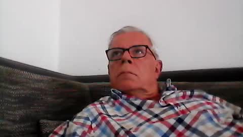 Snapshot of eisbaer1957 chatting on July 7, 2026, 6:12 pm eisbaer1957 online show from July 7, 2026, 6:12 pm