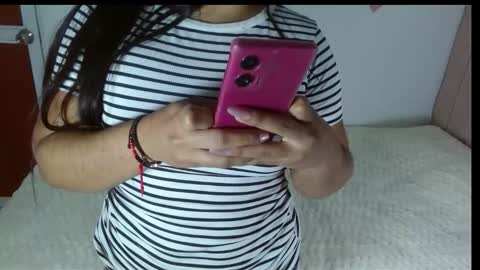 Snapshot of eithana_spicy chatting on February 22, 2026, 3:43 pm Eitha online show from February 22, 2026, 3:43 pm