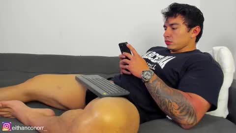 EITHAN CONOR online show from December 1, 2025, 3:00 am