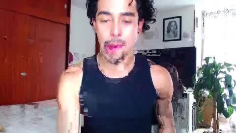 Snapshot of ekhtyr11 chatting on April 6, 2026, 9:49 pm xoxo online show from April 6, 2026, 9:49 pm