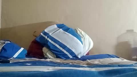 Snapshot of el131140 chatting on December 21, 2025, 8:43 am Sebastin online show from December 21, 2025, 8:43 am