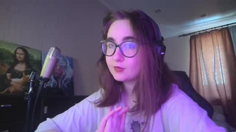 If you like it when I meow give me a thumbs up online show from February 20, 2025, 1:19 pm