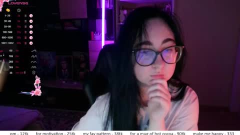 Snapshot of el_sweety chatting on February 2, 2026, 1:10 pm If you like it when I meow give me a thumbs up online show from February 2, 2026, 1:10 pm