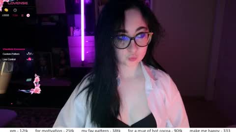 Snapshot of el_sweety chatting on February 10, 2026, 12:53 pm If you like it when I meow give me a thumbs up online show from February 10, 2026, 12:53 pm