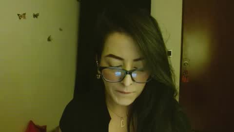 Snapshot of ela_3611 chatting on July 19, 2026, 5:22 am ela_3611 online show from July 19, 2026, 5:22 am