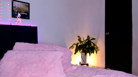 Elaia franco online show from July 28, 2026, 2:13 pm