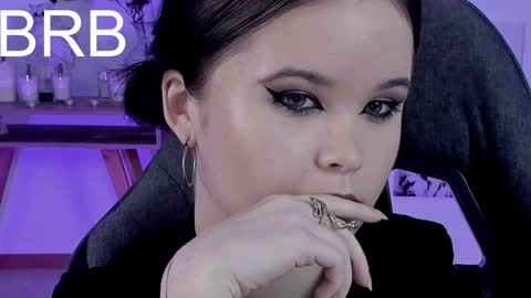 Your sweet girl online show from January 15, 2025, 10:24 pm