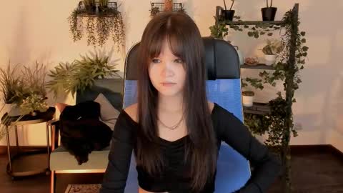 Snapshot of elainebeness chatting on February 4, 2026, 7:31 pm Your sweet girl online show from February 4, 2026, 7:31 pm