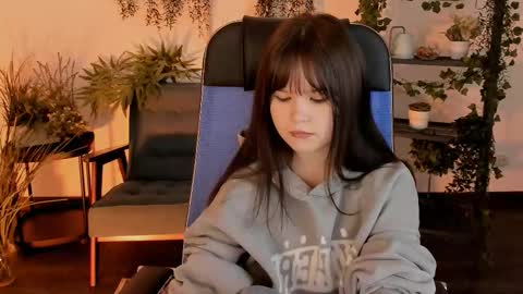 Snapshot of elainebeness chatting on February 10, 2026, 7:51 pm Your sweet girl online show from February 10, 2026, 7:51 pm