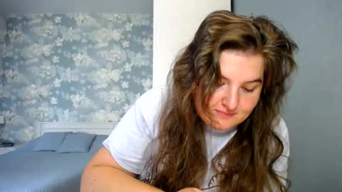 Snapshot of elanis_blair chatting on July 3, 2026, 1:50 pm Elanis online show from July 3, 2026, 1:50 pm