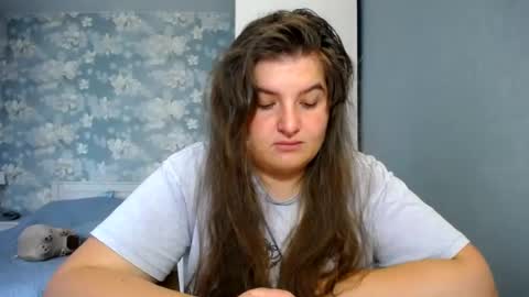 Snapshot of elanis_blair chatting on July 7, 2026, 1:59 pm Elanis online show from July 7, 2026, 1:59 pm