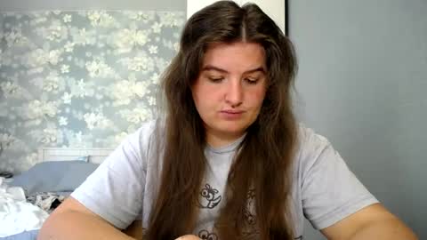 Snapshot of elanis_blair chatting on July 17, 2026, 11:17 am Elanis online show from July 17, 2026, 11:17 am