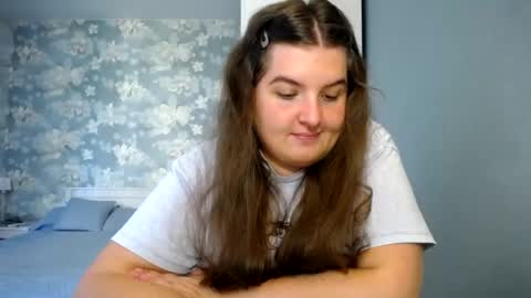 Snapshot of elanis_blair chatting on July 23, 2026, 3:10 pm Elanis online show from July 23, 2026, 3:10 pm