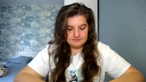 Snapshot of elanis_blair chatting on August 6, 2026, 12:07 pm Elanis online show from August 6, 2026, 12:07 pm
