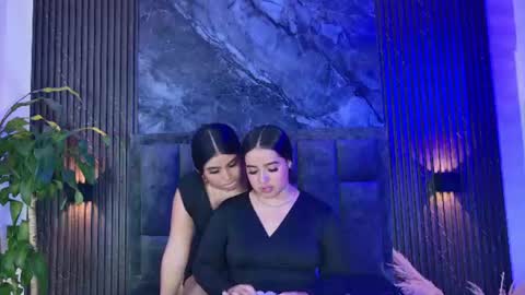 elara_and_amber online show from June 7, 2026, 2:05 am