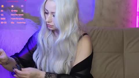 elarasable online show from November 25, 2025, 6:57 am