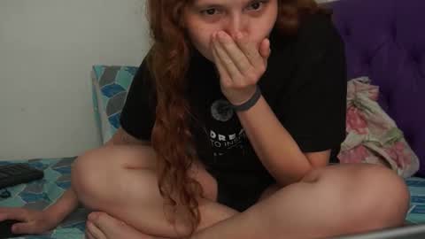 Snapshot of elasallylove chatting on February 16, 2026, 4:08 am elasallylove online show from February 16, 2026, 4:08 am