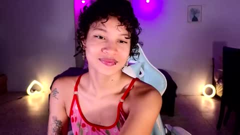 elaseles23 online show from September 17, 2025, 11:28 pm