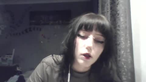 Snapshot of elaynetanton chatting on April 27, 2026, 5:11 pm Lia online show from April 27, 2026, 5:11 pm
