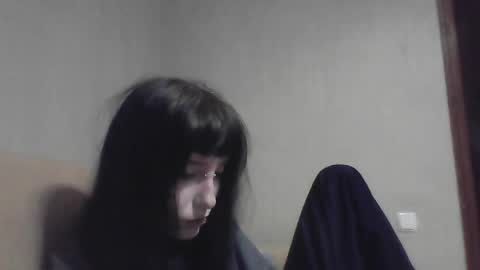 Snapshot of elaynetanton chatting on May 8, 2026, 5:18 pm Lia online show from May 8, 2026, 5:18 pm