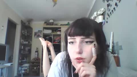 Lia online show from June 27, 2026, 4:50 am