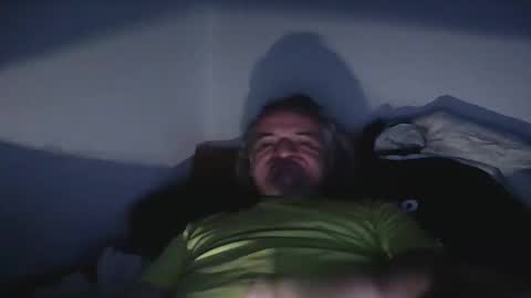 Snapshot of elcretinmo chatting on May 18, 2026, 12:18 am elcretinmo online show from May 18, 2026, 12:18 am
