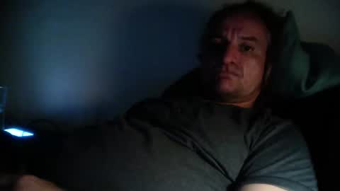 Snapshot of elcretinmo chatting on June 7, 2026, 9:18 pm elcretinmo online show from June 7, 2026, 9:18 pm