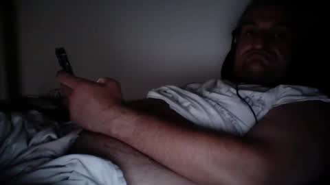 Snapshot of elcretinmo chatting on June 8, 2026, 1:28 am elcretinmo online show from June 8, 2026, 1:28 am