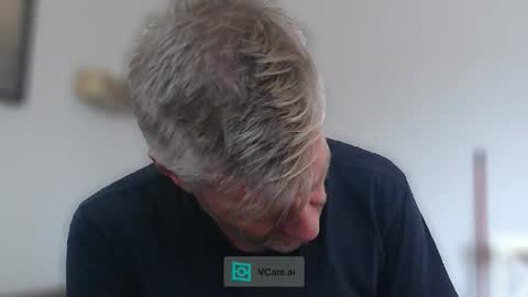 Snapshot of elculiador2207 chatting on September 27, 2025, 10:09 am Timm online show from September 27, 2025, 10:09 am