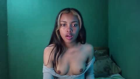 Snapshot of eldie69 chatting on May 1, 2026, 11:59 am eldie69 online show from May 1, 2026, 11:59 am