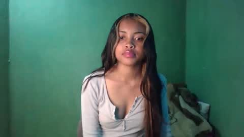 Snapshot of eldie69 chatting on May 10, 2026, 12:21 pm eldie69 online show from May 10, 2026, 12:21 pm