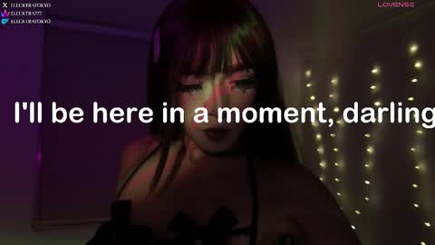 Snapshot of elecktra_tokyo chatting on October 22, 2025, 3:51 am ELECKTRA online show from October 22, 2025, 3:51 am