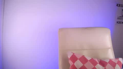 Snapshot of elektra_sky11 chatting on March 9, 2025, 3:05 pm Elektra Sky online show from March 9, 2025, 3:05 pm