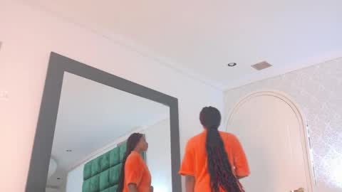 Snapshot of elektradoll1 chatting on May 13, 2026, 11:40 am elektradoll1 online show from May 13, 2026, 11:40 am