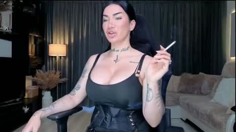 Snapshot of elektravelvet chatting on May 11, 2026, 7:14 am ElektraSheDemon online show from May 11, 2026, 7:14 am