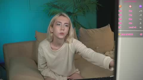 Snapshot of elen__moore chatting on May 23, 2026, 6:18 am Elen online show from May 23, 2026, 6:18 am