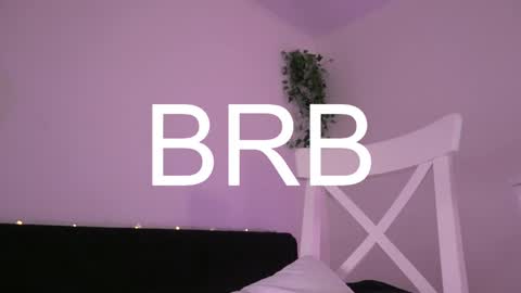 Snapshot of elena_li chatting on February 18, 2025, 4:15 am elena_li online show from February 18, 2025, 4:15 am