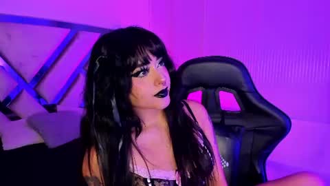 elena_tylor online show from July 23, 2026, 9:24 pm