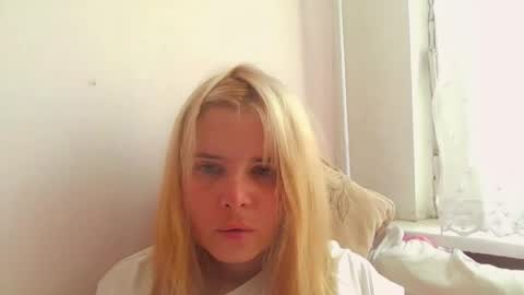 Snapshot of elenaflirt chatting on April 29, 2026, 10:19 am Elena online show from April 29, 2026, 10:19 am