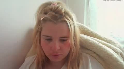 Snapshot of elenaflirt chatting on May 7, 2026, 10:31 am Elena online show from May 7, 2026, 10:31 am