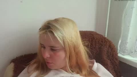 Snapshot of elenaflirt chatting on May 18, 2026, 3:07 pm Elena online show from May 18, 2026, 3:07 pm