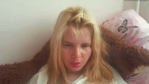 Snapshot of elenaflirt chatting on May 26, 2026, 2:35 pm Elena online show from May 26, 2026, 2:35 pm