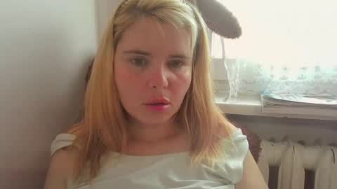 Elena online show from June 5, 2026, 3:29 pm