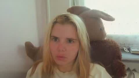 Elena online show from June 21, 2026, 3:14 pm